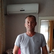 Начать знакомство с пользователем Виктор 49 лет (Близнецы) в Алдане