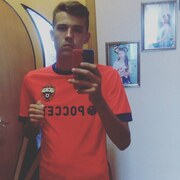 Александр, 26, Михайловка