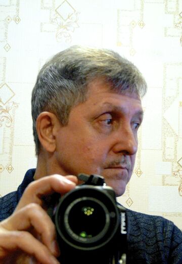 Моя фотография - Виктор, 72 из Санкт-Петербург (@viktor162504)