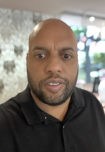 Hervé (@herv10) — my photo № 1