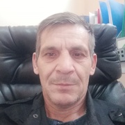 олег, 48, Осинники
