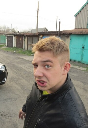 Моя фотография - Денис, 28 из Першотравенск (@denis92107)