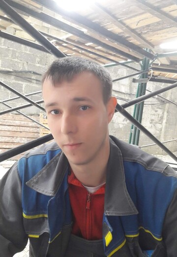 Моя фотография - Дмитрий, 25 из Гуково (@dmitriy439242)
