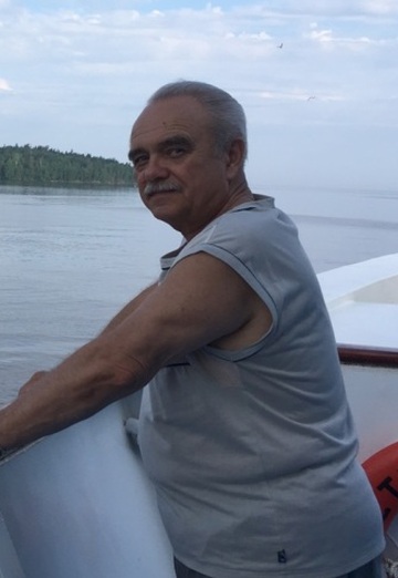 Adrian (@adri48) — my photo № 3