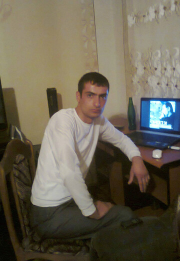 Моя фотография - Азат, 38 из Калининец (@azat3098)