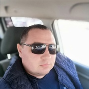 Алексей Тихонов, 34, Батырева