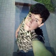 Худоёр Зиёев, 23, Московский