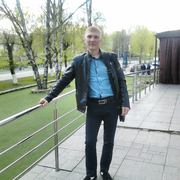 Александр, 41, Серов