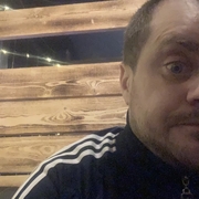 Денис, 35, Калининск