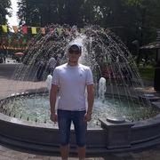 Денис, 27, Вохтога