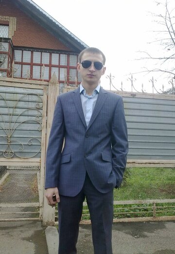 Моя фотография - Юрий, 34 из Альметьевск (@fadeiyou)