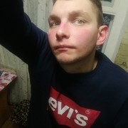 Илья, 25, Первомайское