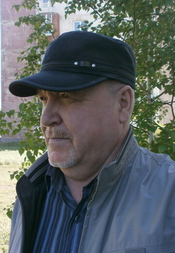 Моя фотография - владимир, 72 из Новотроицк (@smoliei52)