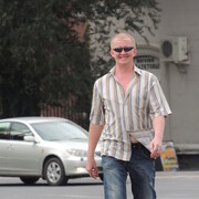 Александр, 46, Новотроицк