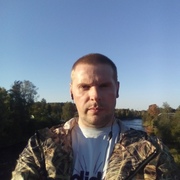 Леня, 42, Сланцы