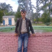 Артур, 27, Урень