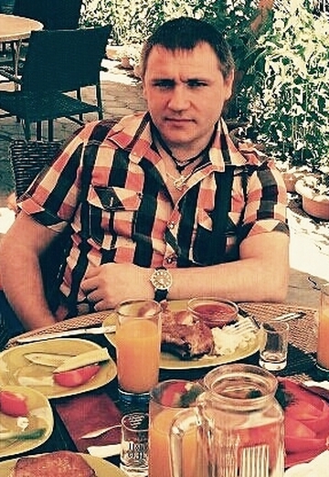 Моя фотография - Виктор, 47 из Волжский (Волгоградская обл.) (@viktor141183)