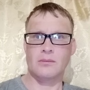 Олег, 47, Новопокровка