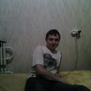 Игорь, 31, Грибановский