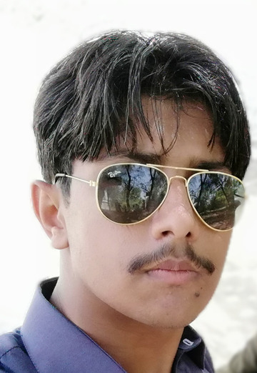 Моя фотография - Aziz Ullah Niazi, 22 из Исламабад (@azizullahniazi)