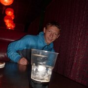 Евгений, 27, Грязи