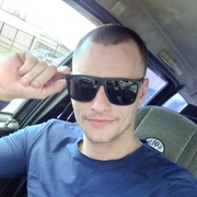 Денис, 30, Людиново
