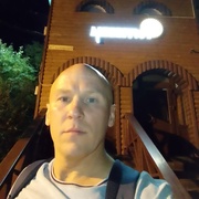 Валера, 40, Москва
