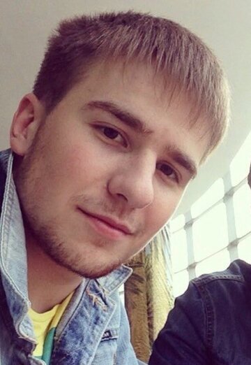 Моя фотография - Дмитрий, 23 из Коммунар (@dmitriy473770)