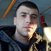 Андрей, 32, Локоть (Брянская обл.)