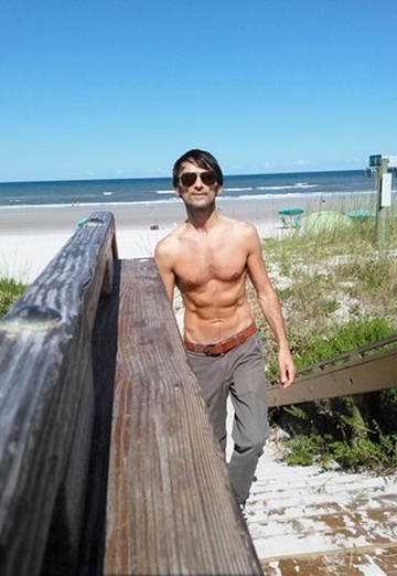 Vic (@vic7224750) — my photo № 2