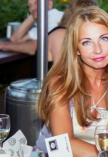 Моя фотография - Алёна, 43 из Санкт-Петербург (@alena116240)