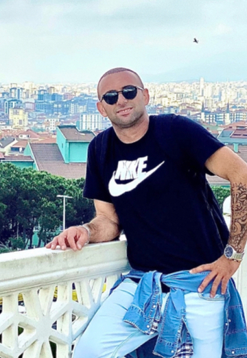 Alessandro (@alessandro524) — my photo № 1