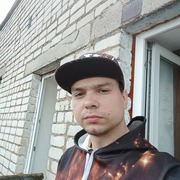 Александр, 32, Торопец