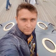 Александр, 29, Артем