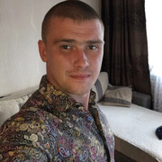 Денис Кондратьев, 32, Озерск