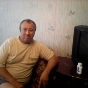 Александр, 61, Светогорск