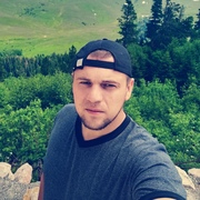 Илья, 31, Азов