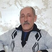 Василий, 30, Омск