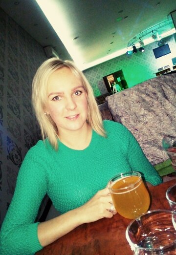 La mia foto - Irina, 34 di Angarsk (@irina242236)