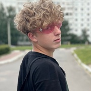 Кирилл, 19, Орел