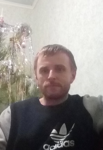 Моя фотография - Андрей, 40 из Красноград (@andrey637343)