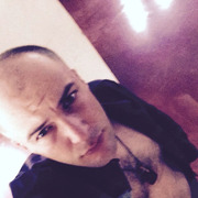 Андрей, 27, Маркс