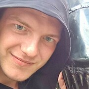 михаил, 21, Курган