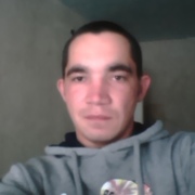 Владимир, 26, Нурлат