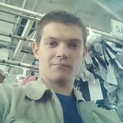 Илья, 30, Сланцы