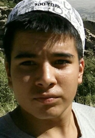 Моя фотография - Shukhrat, 23 из Ташкент (@shukhrat70)