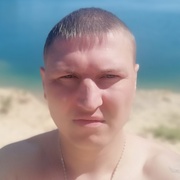 Виталик, 31, Санкт-Петербург