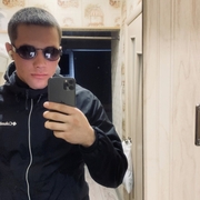 даниил, 24, Магадан