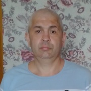 Саша, 41, Новоульяновск