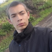 Данил, 22, Медногорск
